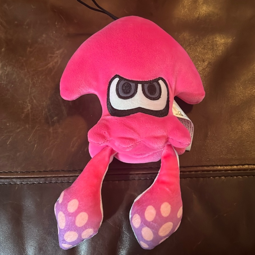 Pink squid from splatoon
